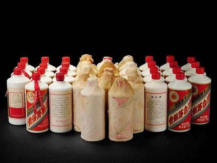 洛南老酒回收上门哪里回收(附近上门回收茅台酒）?